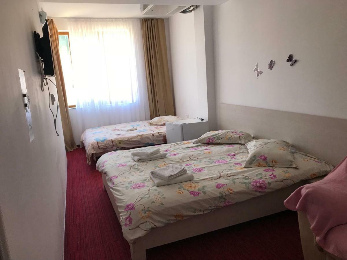ホテル Casa Mario Băile Felix エクステリア 写真