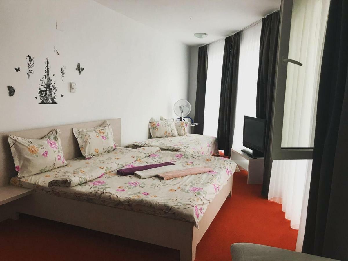 ホテル Casa Mario Băile Felix エクステリア 写真
